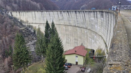Ministrul mediului, Diana Buzoianu, chemată în Parlament, la dezbaterile în cadrul “Orei Guvernului”