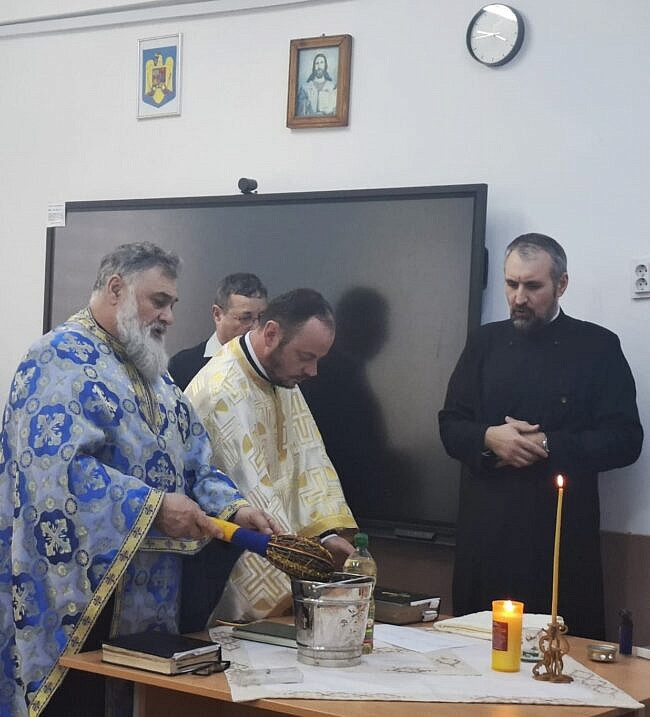 02f222878639be7eb5463a88006500717