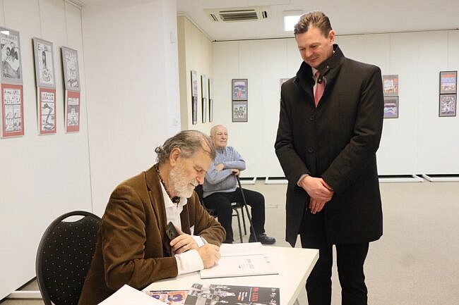 069f2f71e7028e0c7282816d706500433