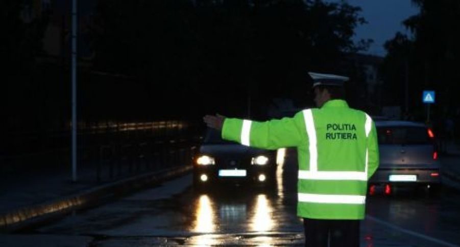 Dosar penal pentru un tânăr de 23 de ani din Ostra prins la volanul unui Audi deși avea permisul suspendat