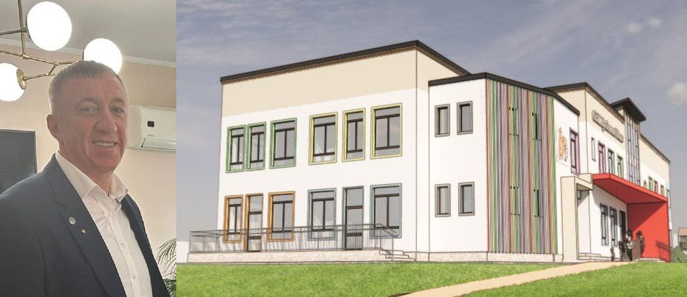 Primarul din Moara, Eduard Dziminschi, a semnat contractul pentru o nouă grădiniță în comună. „Este o investiție pentru dezvoltarea pe termen lung a comunității” (FOTO)