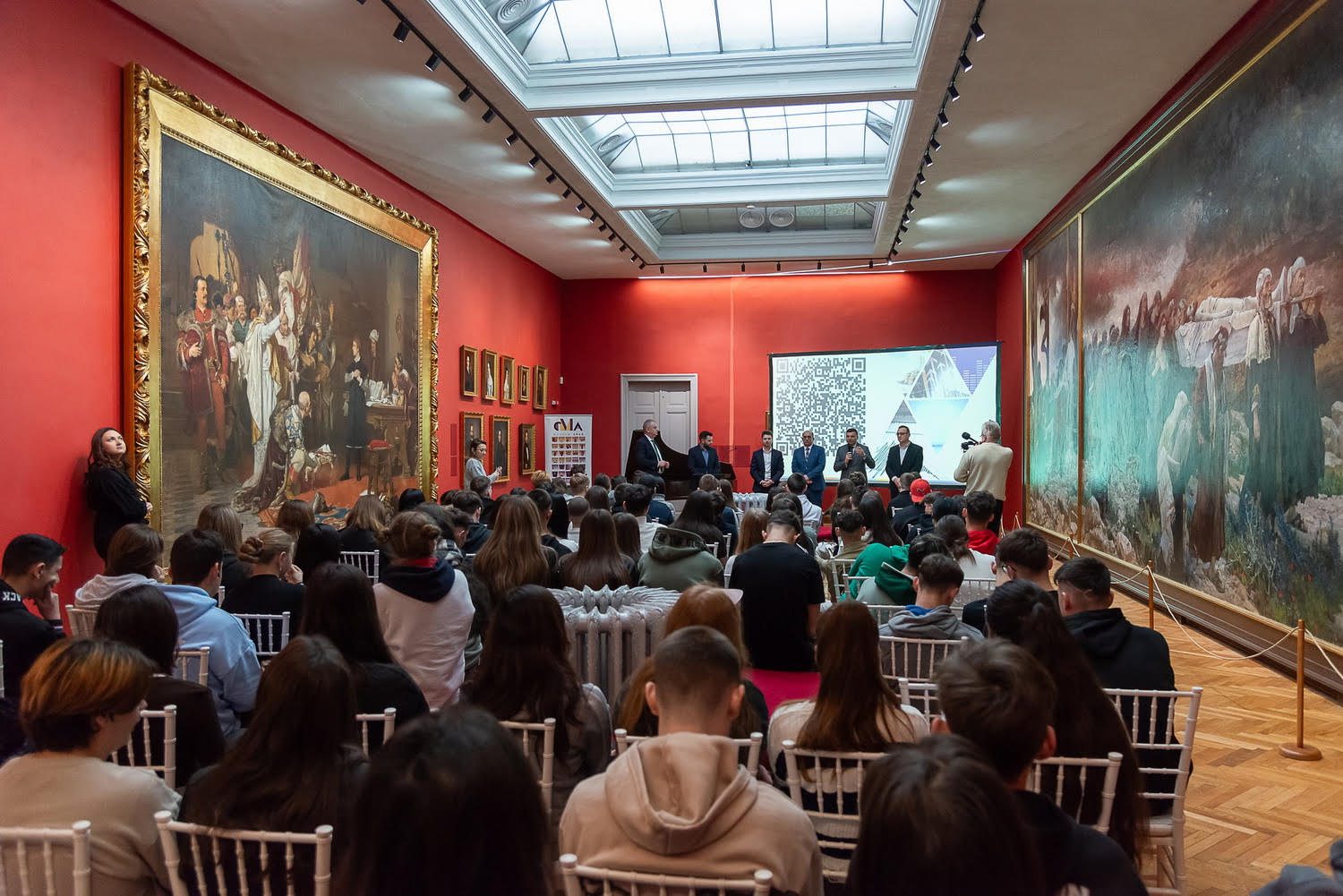 An record pentru Complexul Muzeal Arad: Peste 67.000 de vizitatori și delegații internaționale au trecut pragul muzeului anul trecut (foto)