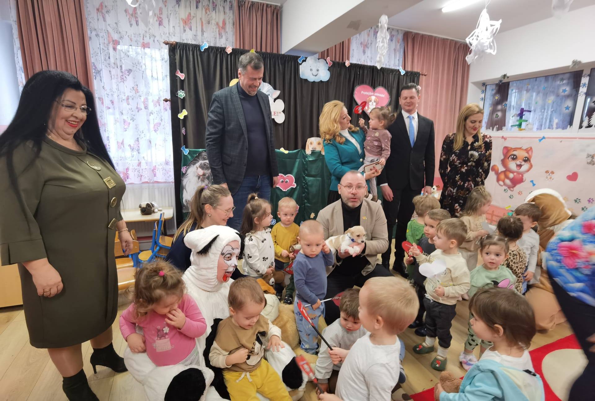 Activitate pentru prevenirea violenței la Creșa nr. 1 Suceava: „Fii bun ori de câte ori este posibil! Întotdeauna este posibil!” (foto)