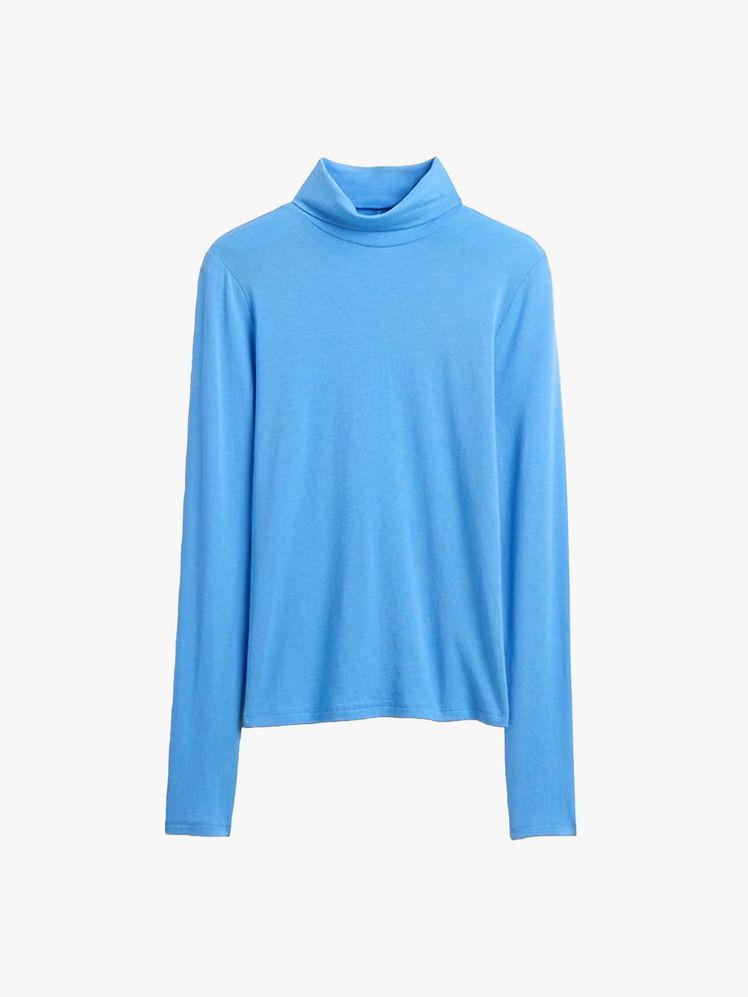 8-8 Image may contain: Clothing, Long Sleeve, Sleeve, Knitwear, Sweater, Coat, Sweatshirt, and Fleece