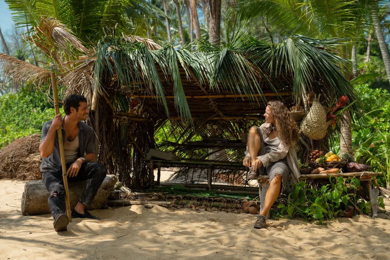 Filmul săptămânii: „Ajutor!”, un thriller despre ce se întâmplă când rămâi blocat pe o insulă cu șeful tău