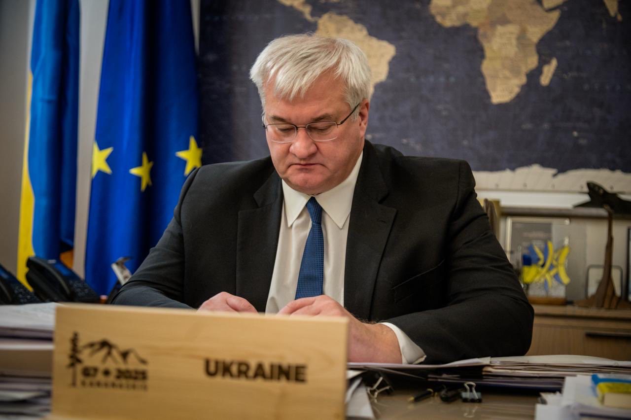 Ucraina și Rusia vor semna documente separate cu SUA, fără UE. Zelenski, gata de o întâlnire cu Putin