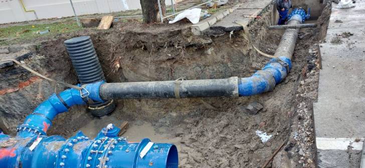 Apă oprită sau presiune scăzută la robinete în mai multe localități din Timiș. Programul intervențiilor Aquatim