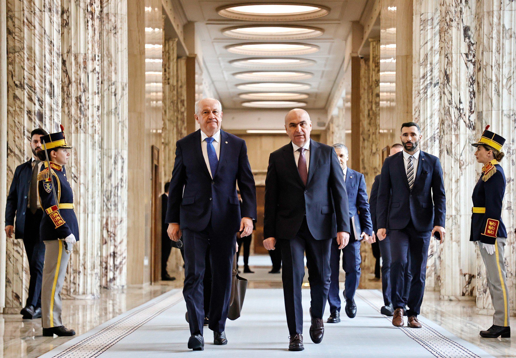 După președintele Maia Sandu, și premierul Alexandru Munteanu spune că ar vota, în cadrul unui referendum, în favoarea reunirii cu România | Gold Fm Romania