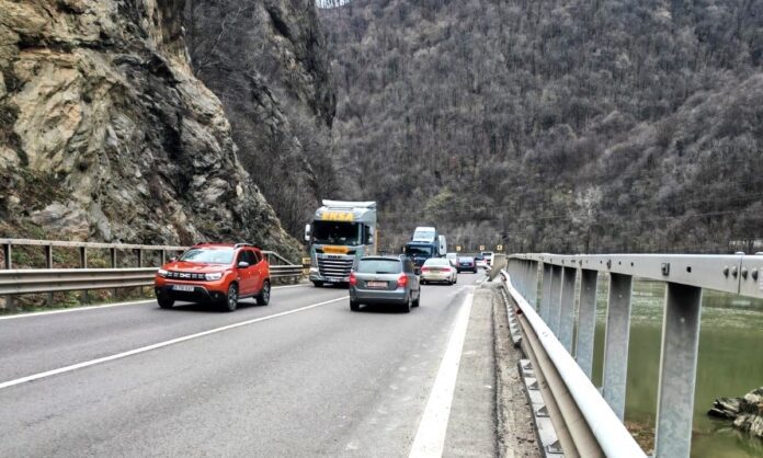 DN 7 Valea Oltului drum lucrari