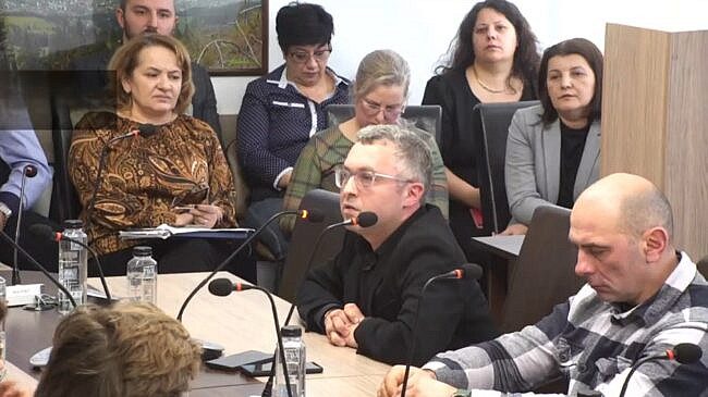 f50377adcfffcc90118515efe06500365