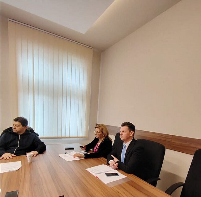 fb0c412bf7bc5c151597eb83c06500639