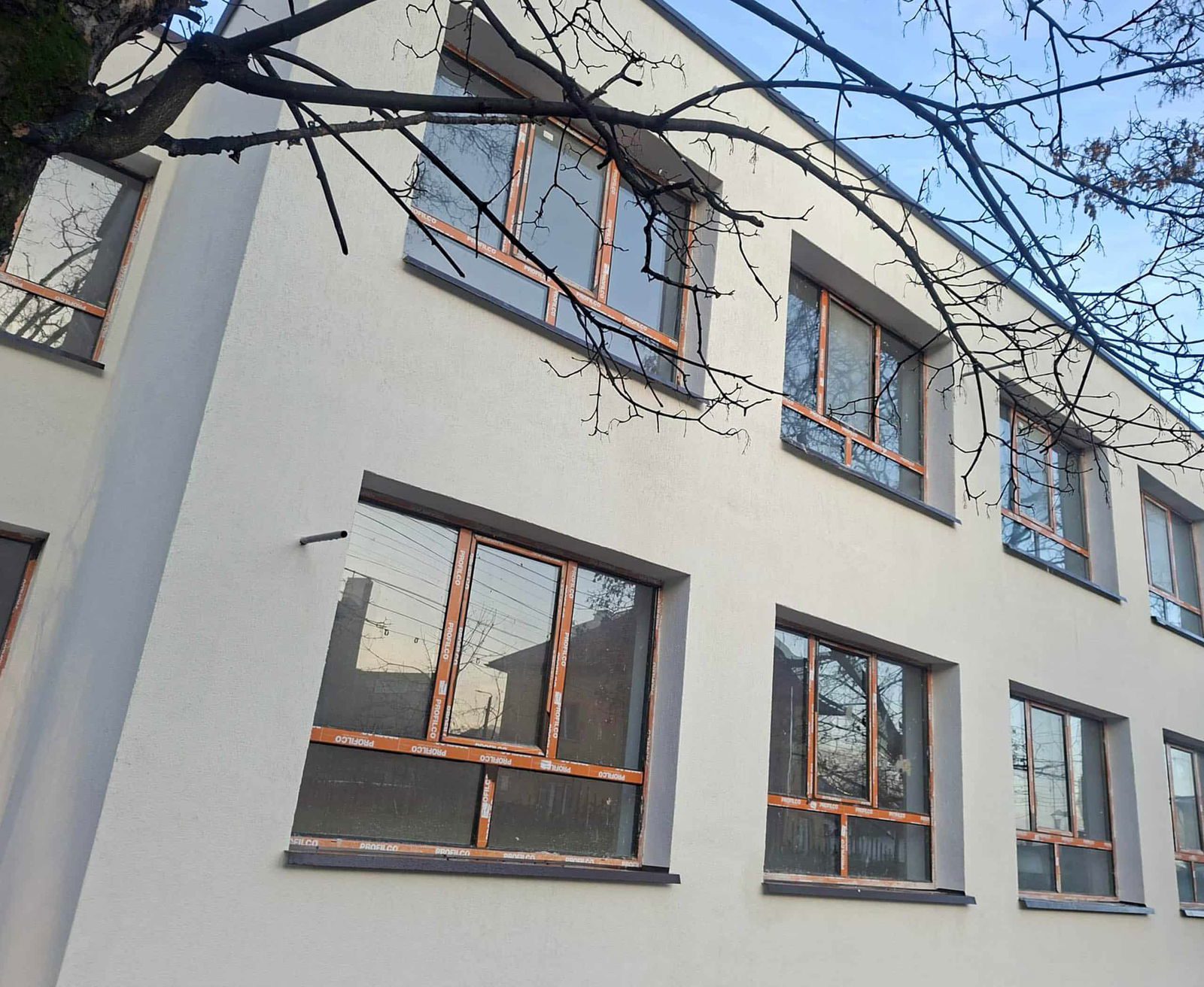 Orașul Babadag va avea până în toamnă două creșe moderne, absolut necesare pentru familiile tinere