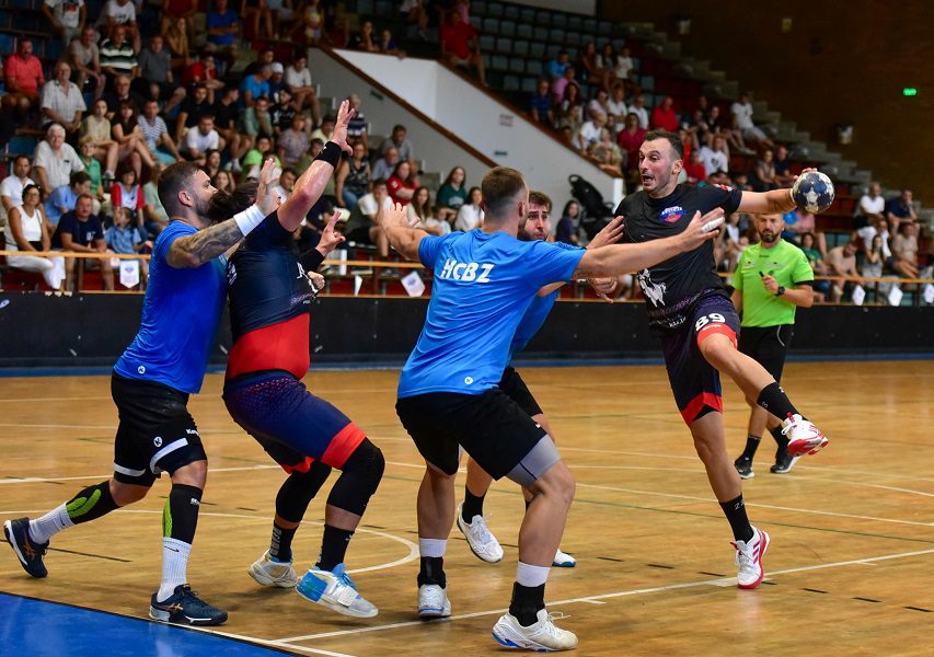 O NOUĂ VICTORIE ÎN AMICAL