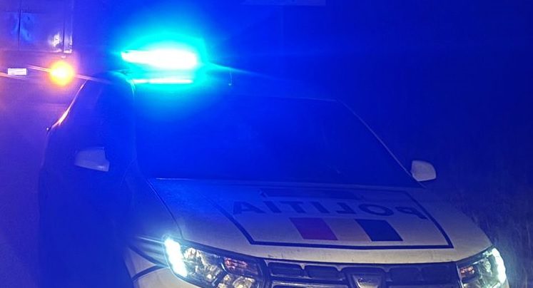 FEMEIE din Vâlcea, la un pas să fie omorâtă pe autostradă de mașina condusă de un tânăr. Acum este internată la spital – Gazeta Vâlceană