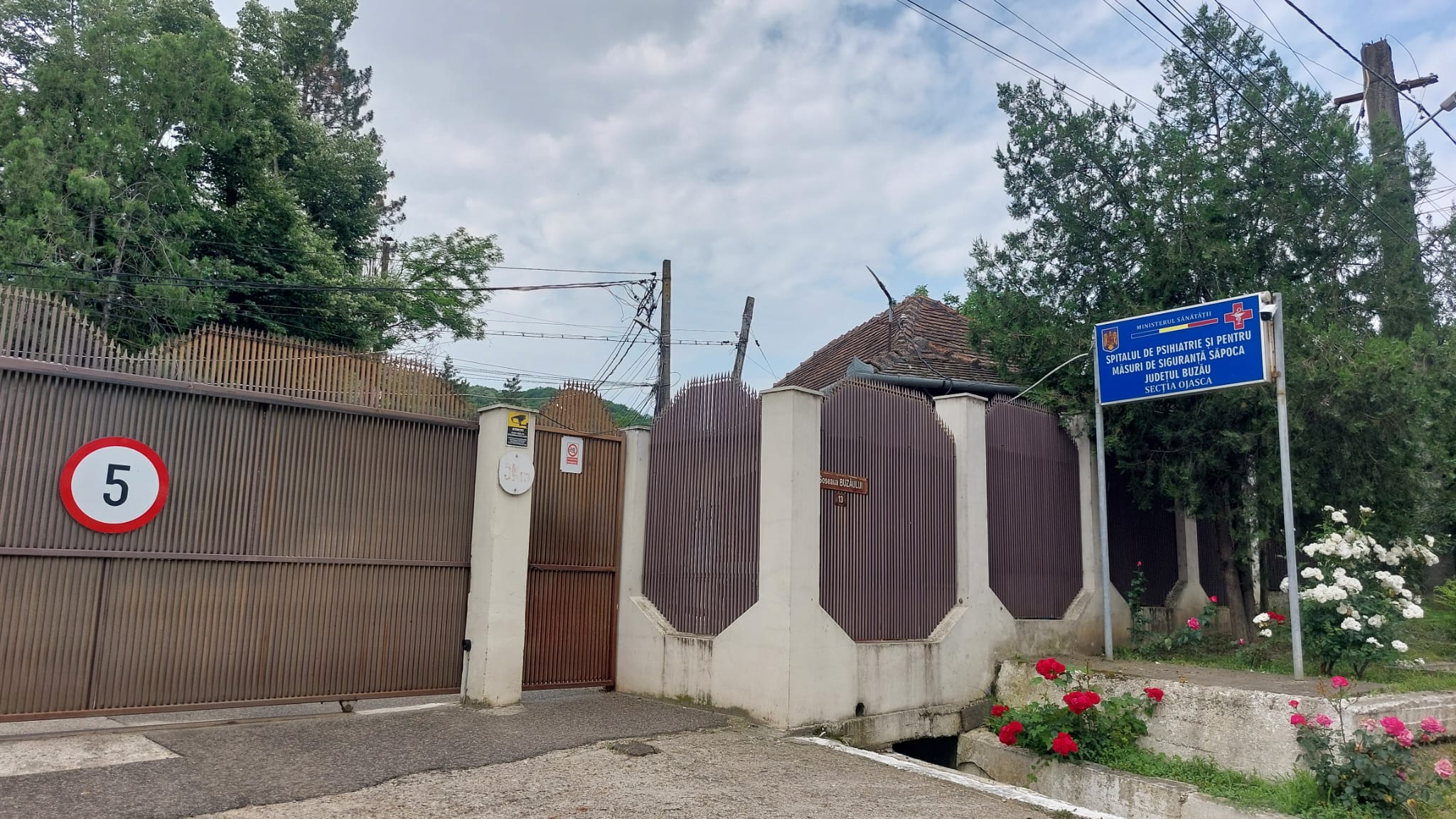 Incident la Spitalul Ojasca. Doi angajați, agresați de un pacient