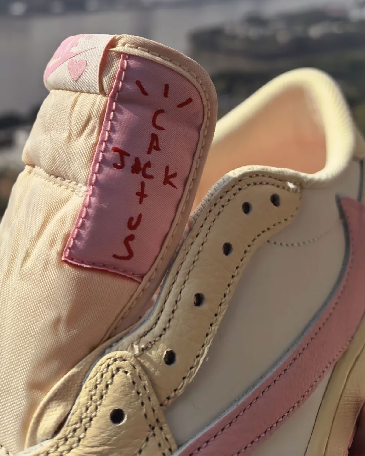 Travis Scott Jordan 1 Low Pink Iq7604 100 3 38dd0f