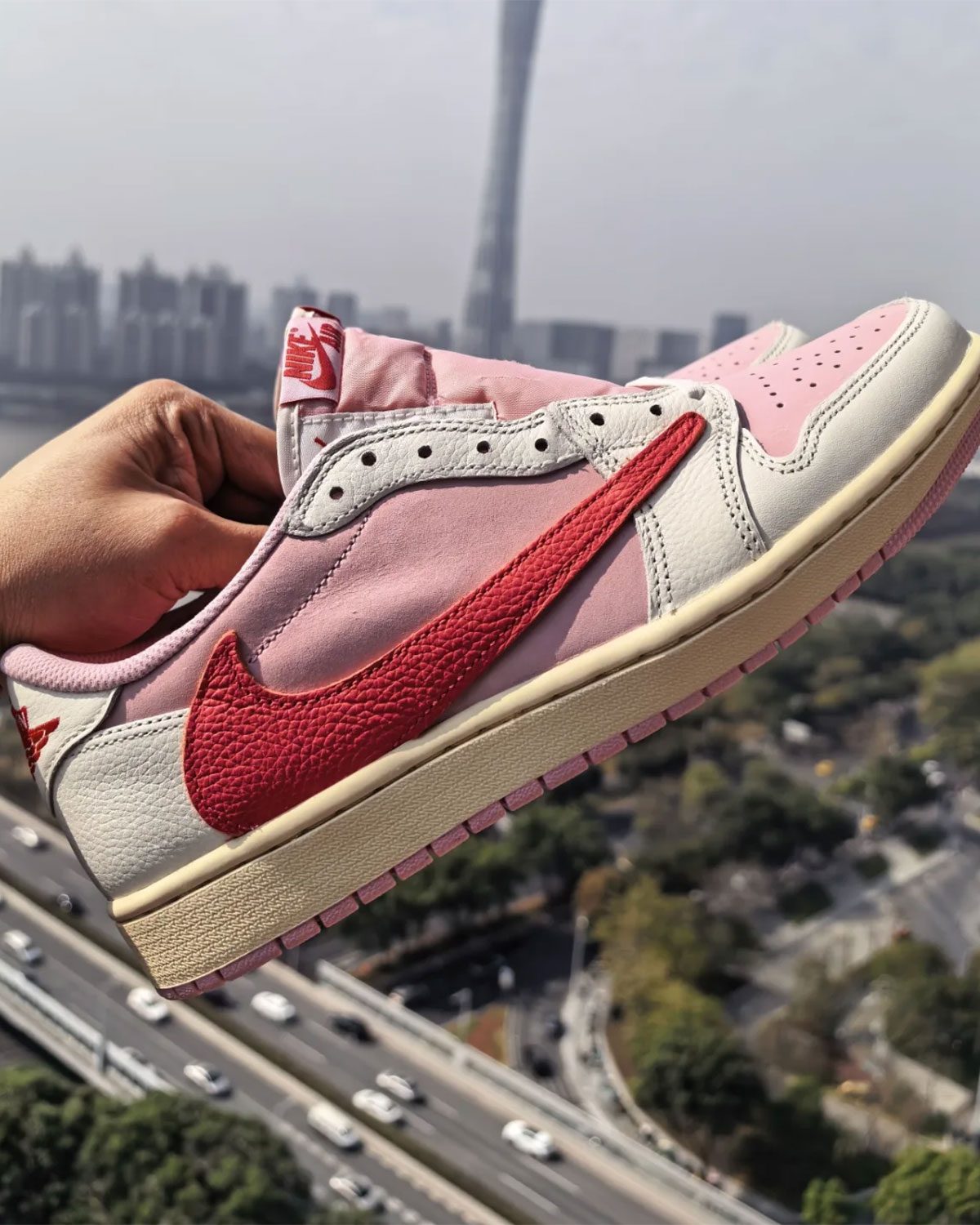Travis Scott Jordan 1 Low Pink Iq7604 101 4 E81f93