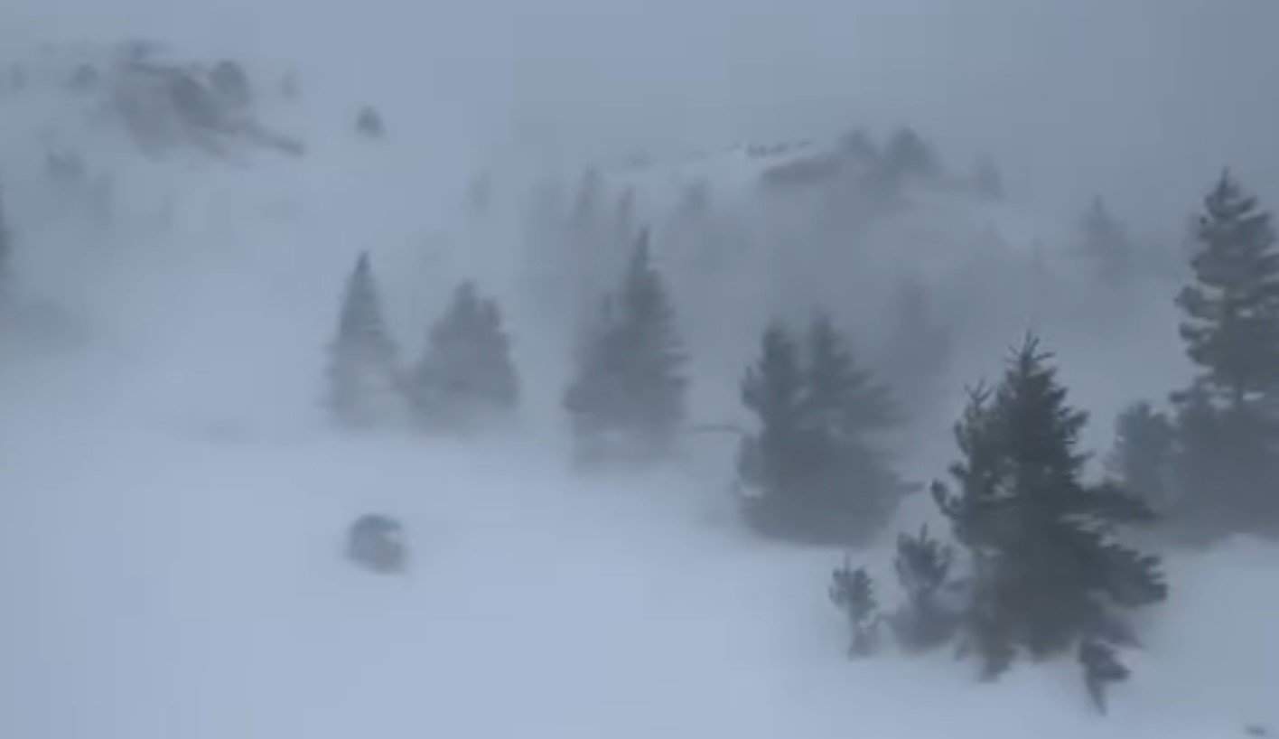 6 JUDEȚE SUNT SUB COD PORTOCALIU DE NINSORI ȘI VISCOL, PÂNĂ MÂINE…