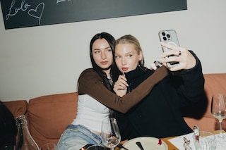 1435942 ADANOLA X DAZED DINNER HOSTED BY LILA MOSS