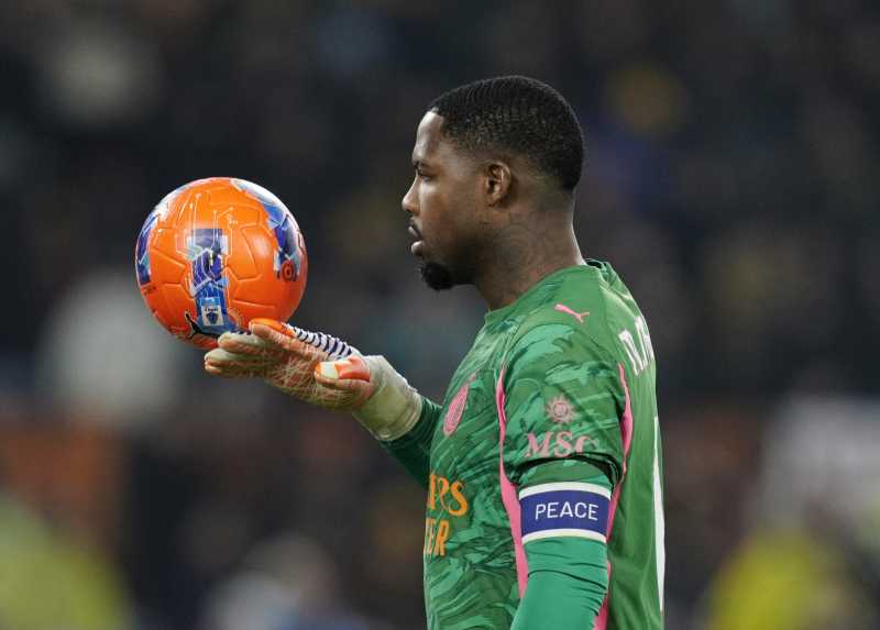 Portarul Mike Maignan și-a prelungit contractul cu AC Milan până în 2031