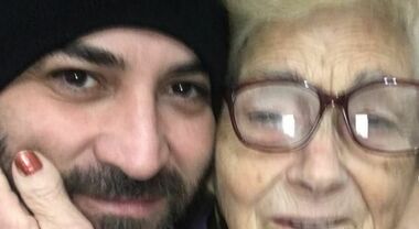 Giuliano Sangiorgi, morta nonna Stella. Il toccante addio sui social: «Sei il mare che mi porto dentro»