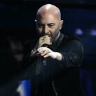 Giuliano Sangiorgi: «Vicino al mio Sud devastato dal ciclone» Video