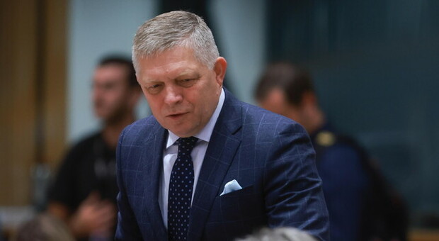 Fico smentisce Politico: "Bugie su allarme per salute mentale di Trump"