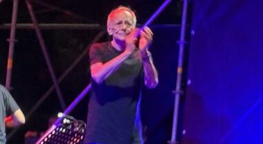 "E la tempesta ci sorprese", recital tra musica e parole: nel Salento l'omaggio a Roberto Vecchioni