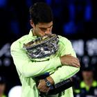 Alcaraz batte Djokovic in 4 set (2-6 6-2 6-3 7-5) e vince gli Australian Open. Era l’ultimo Slam che gli mancava