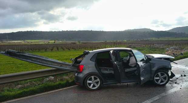 Incidente Fasano, auto trafitta dal guard rail nel Canale di Pirro