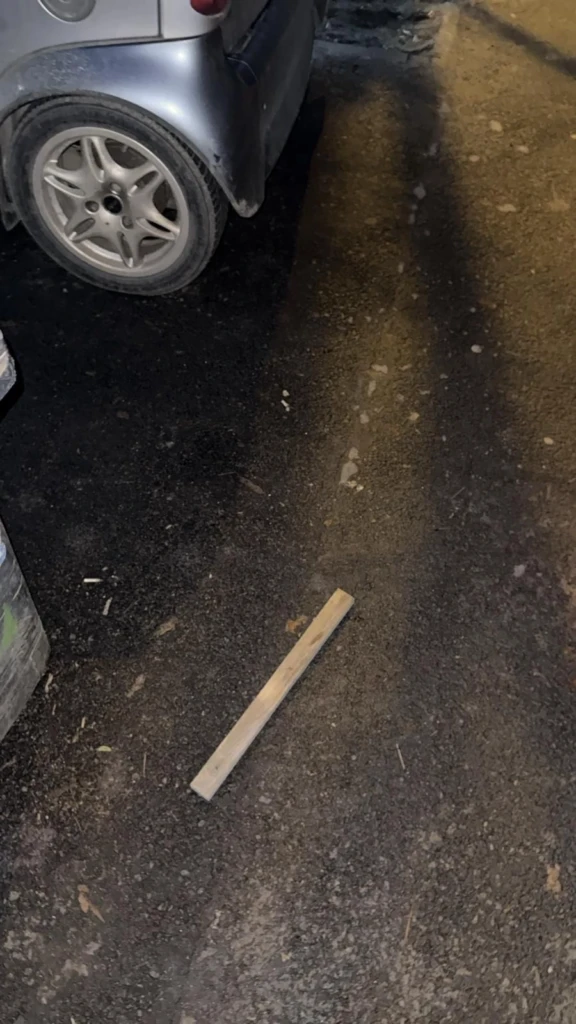 batut-in-complexul-studentesc-si-trimis-la-spital-3-576x1024-1 Bătut în Complexul Studențesc și trimis la spital. Poliția vorbește de „conflict spontan”, clubul ridică din umeri