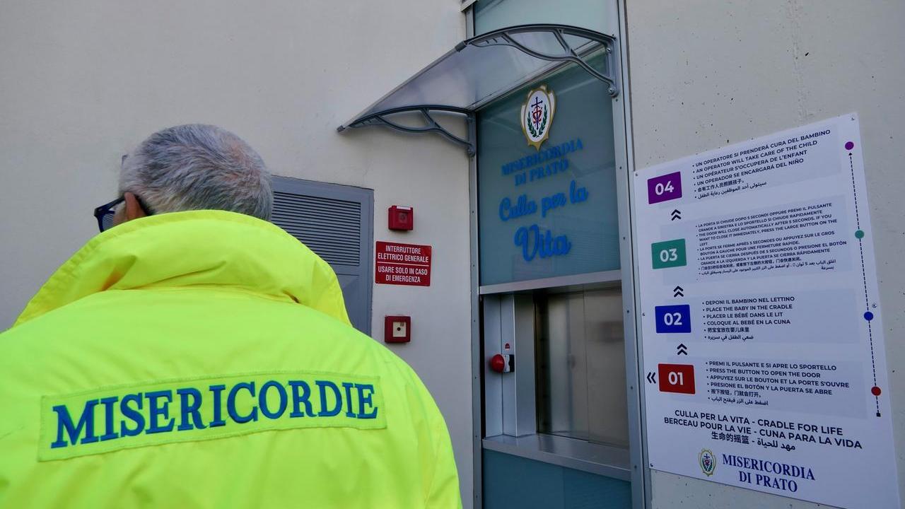 La "culla per la vita" in via Galcianese