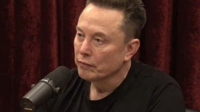 Elon Musk spune că roboții săi umanoizi „vor fi incredibili pentru îngrijirea persoanelor în vârstă”. Cel mai bogat om de pe planetă anticipează o lume fără azile