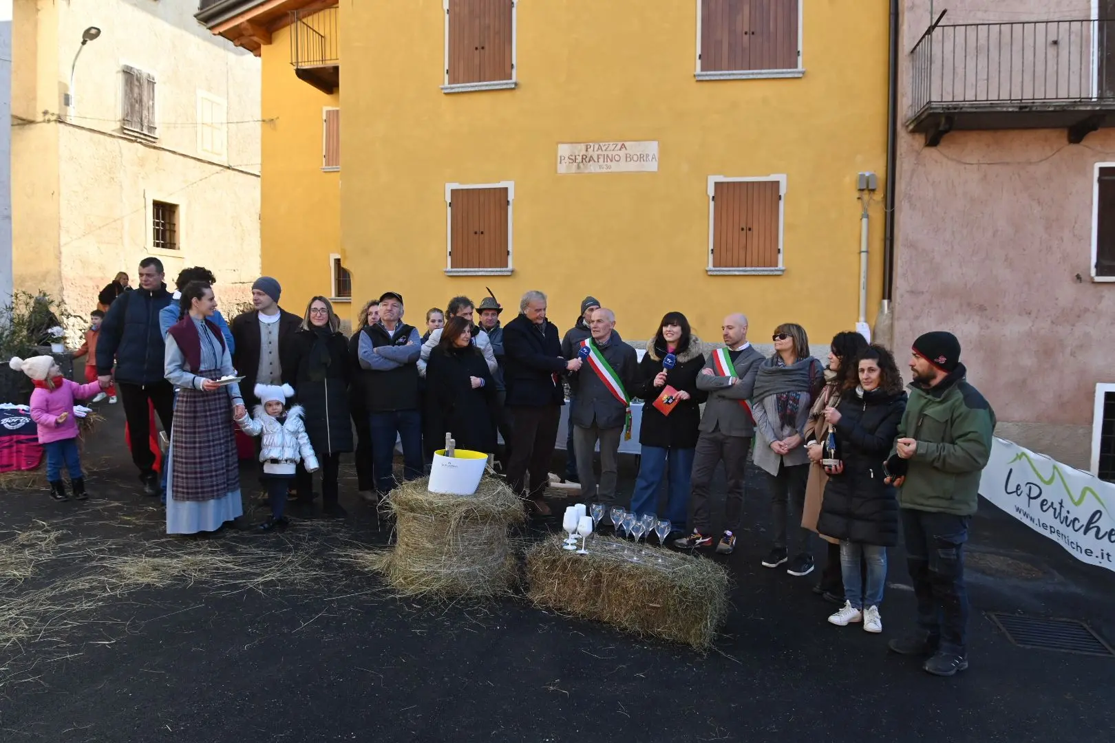 In Piazza con Noi alle Pertiche