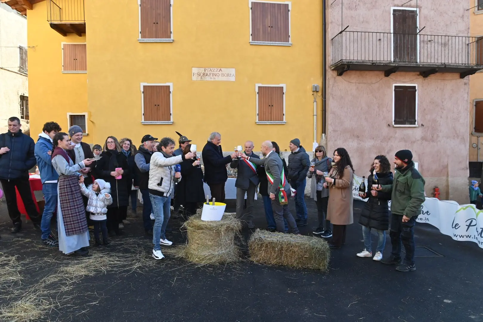 In Piazza con Noi alle Pertiche