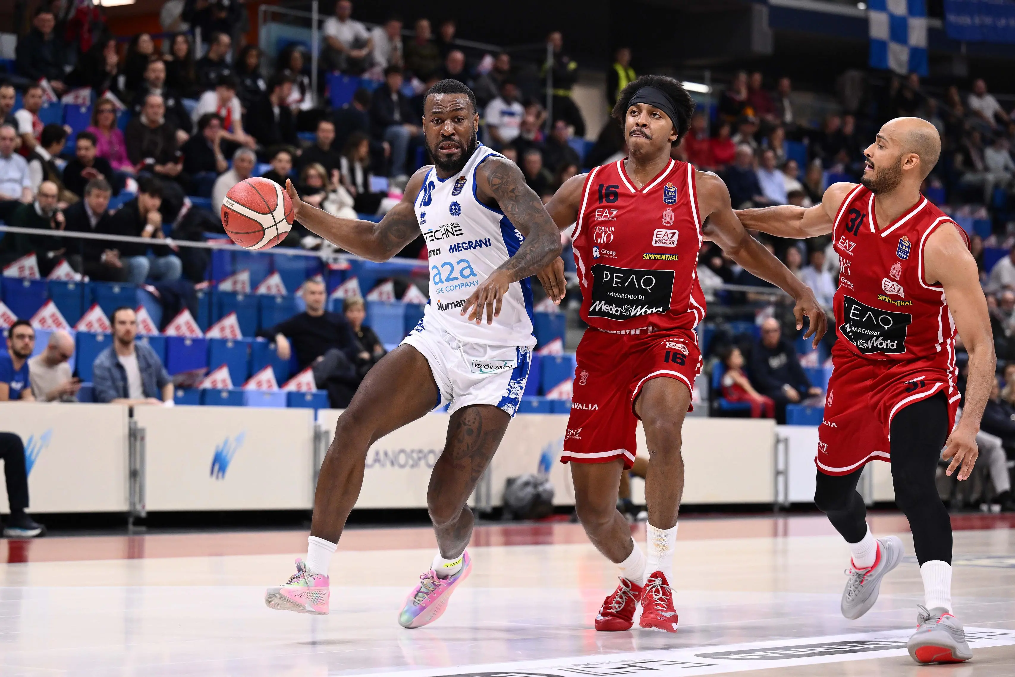 Basket, gli scatti di Olimpia Milano-Germani