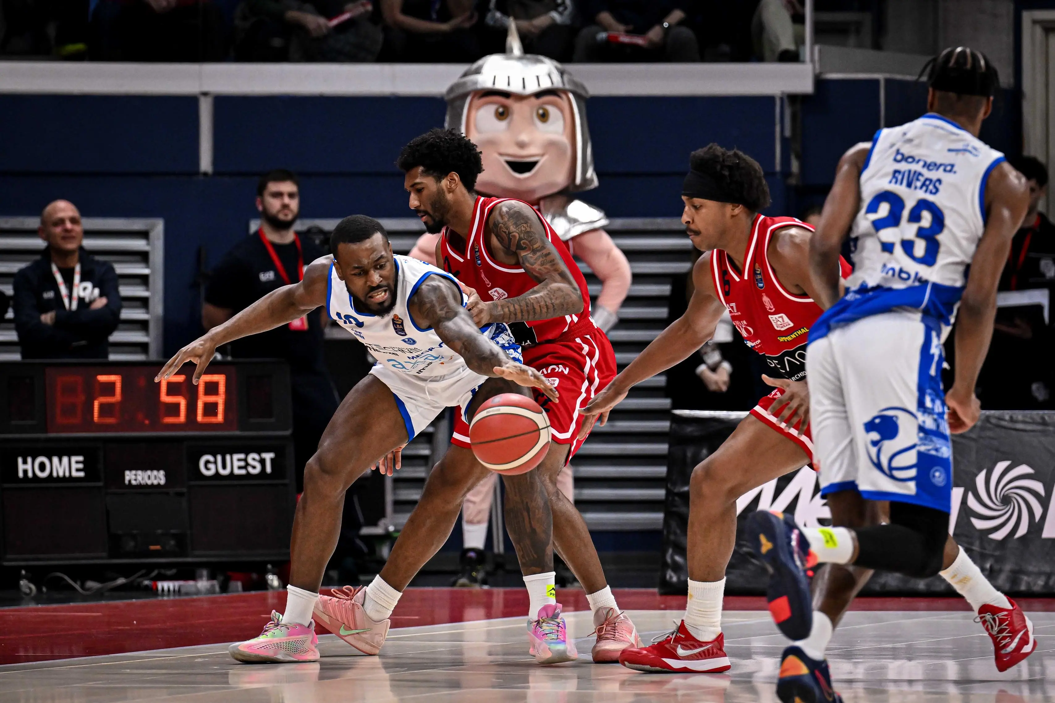 Basket, gli scatti di Olimpia Milano-Germani