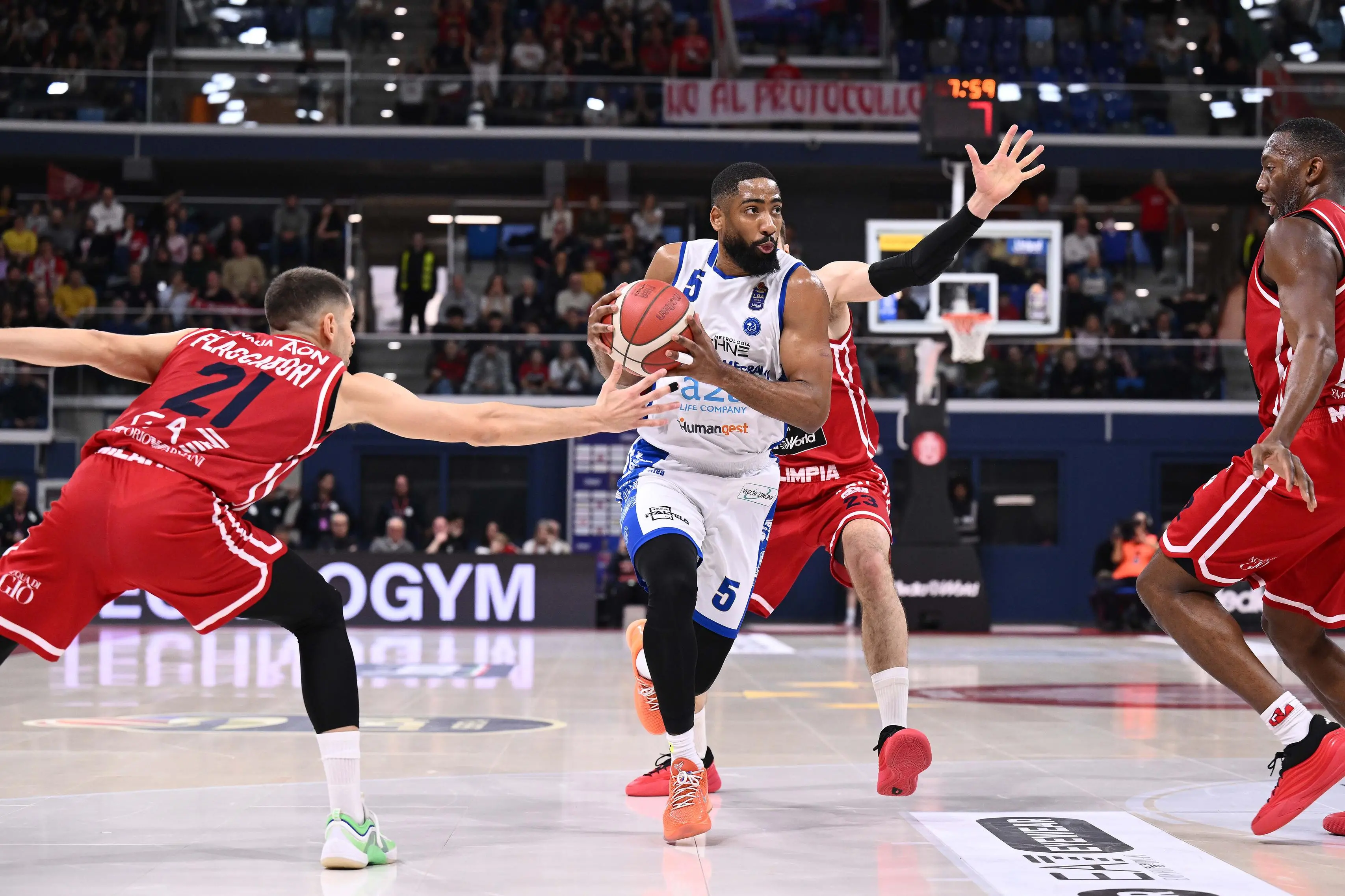 Basket, gli scatti di Olimpia Milano-Germani