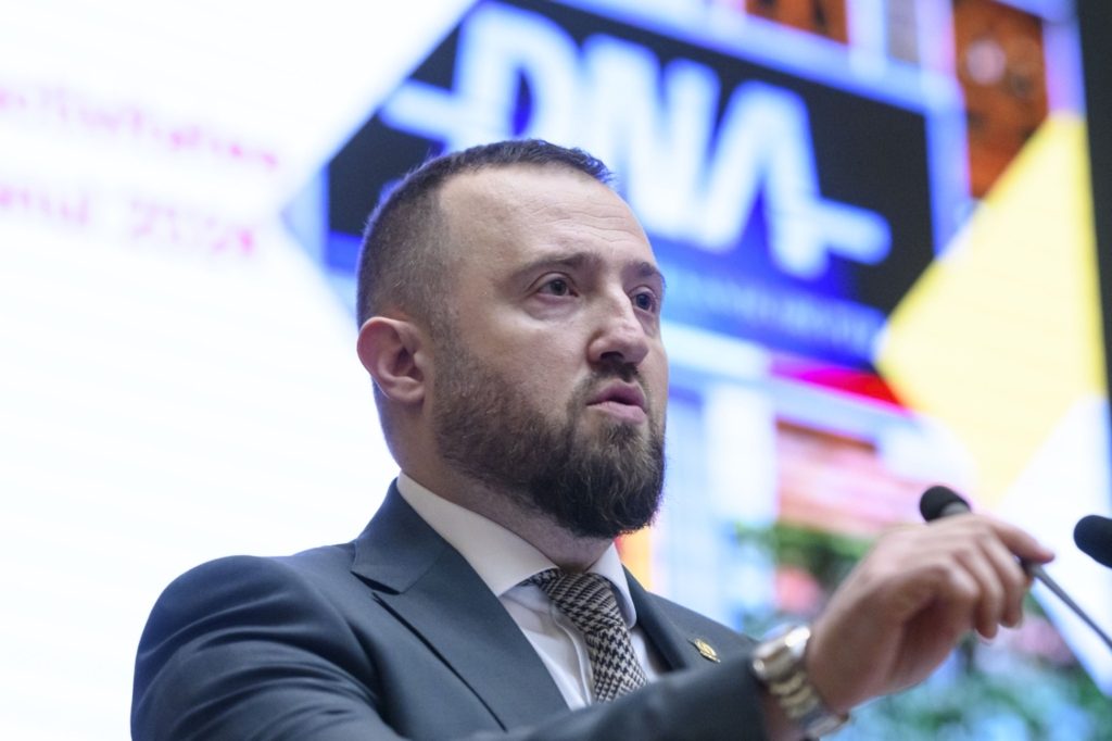 Ultima imagine publică a averilor conducerii DNA. Profilul financiar al familiei Voineag. Cât câștigă soția de la CSM