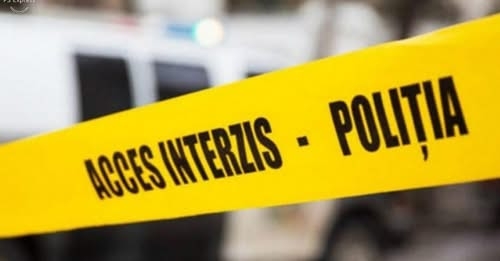 Noi părți dintr-un corp uman, găsite de polițiștii din Slobozia. Trupul ar fi fost dezmembrat de animale. Anchetatorii vor încerca identificarea victimei și cauza morții