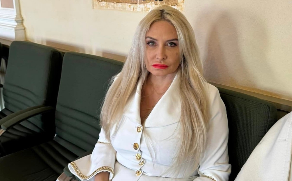 Avocata prinsă cu mita de 60.000 de euro a fost lider PNL în Sectorul 1. Burduja: „Adriana Georgescu a…