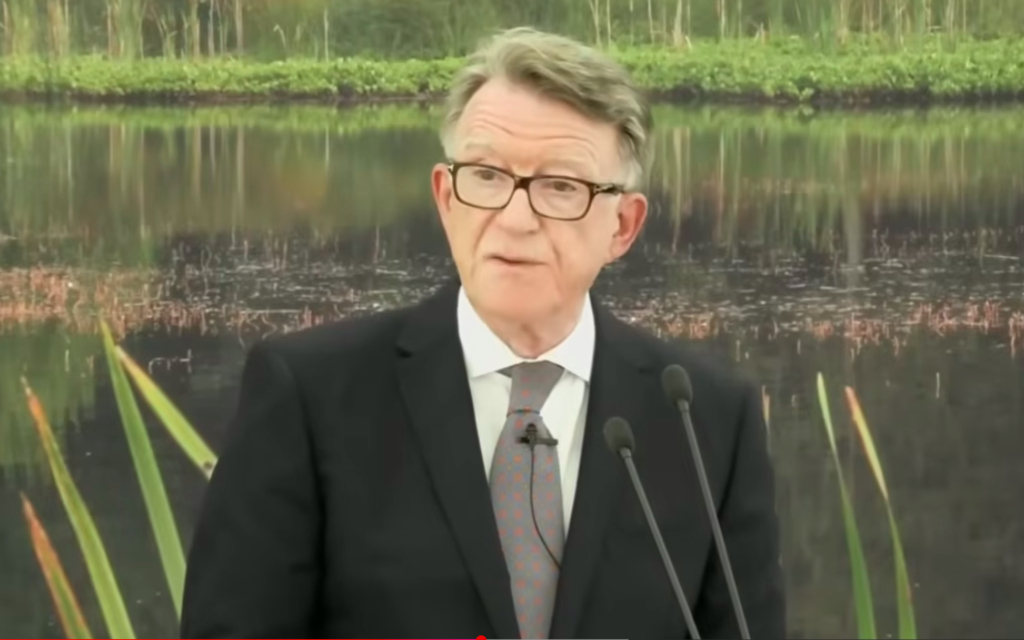 Fostul ambasador britanic în SUA și-a dat demisia din Partidul Laburist. Mandelson: „Au apărut noi legături între mine și Jeffrey Epstein” FOTO