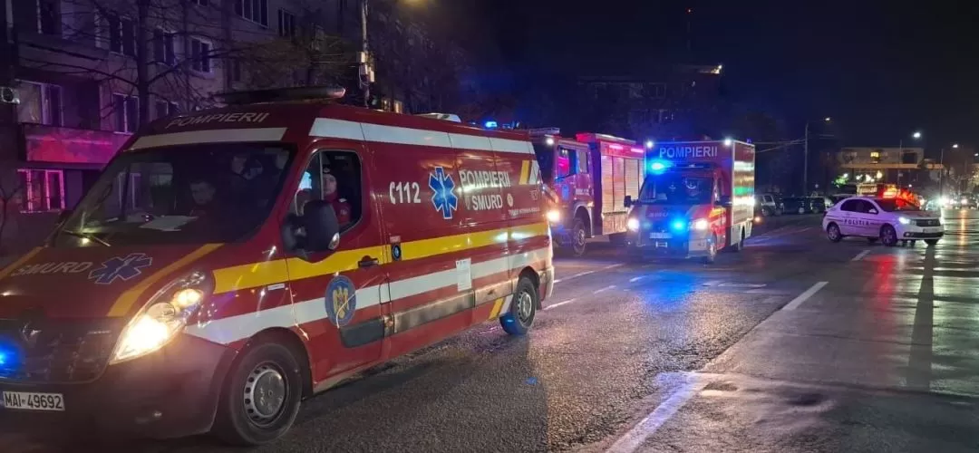 Accident în intersecție la Timișoara. Oameni răniți