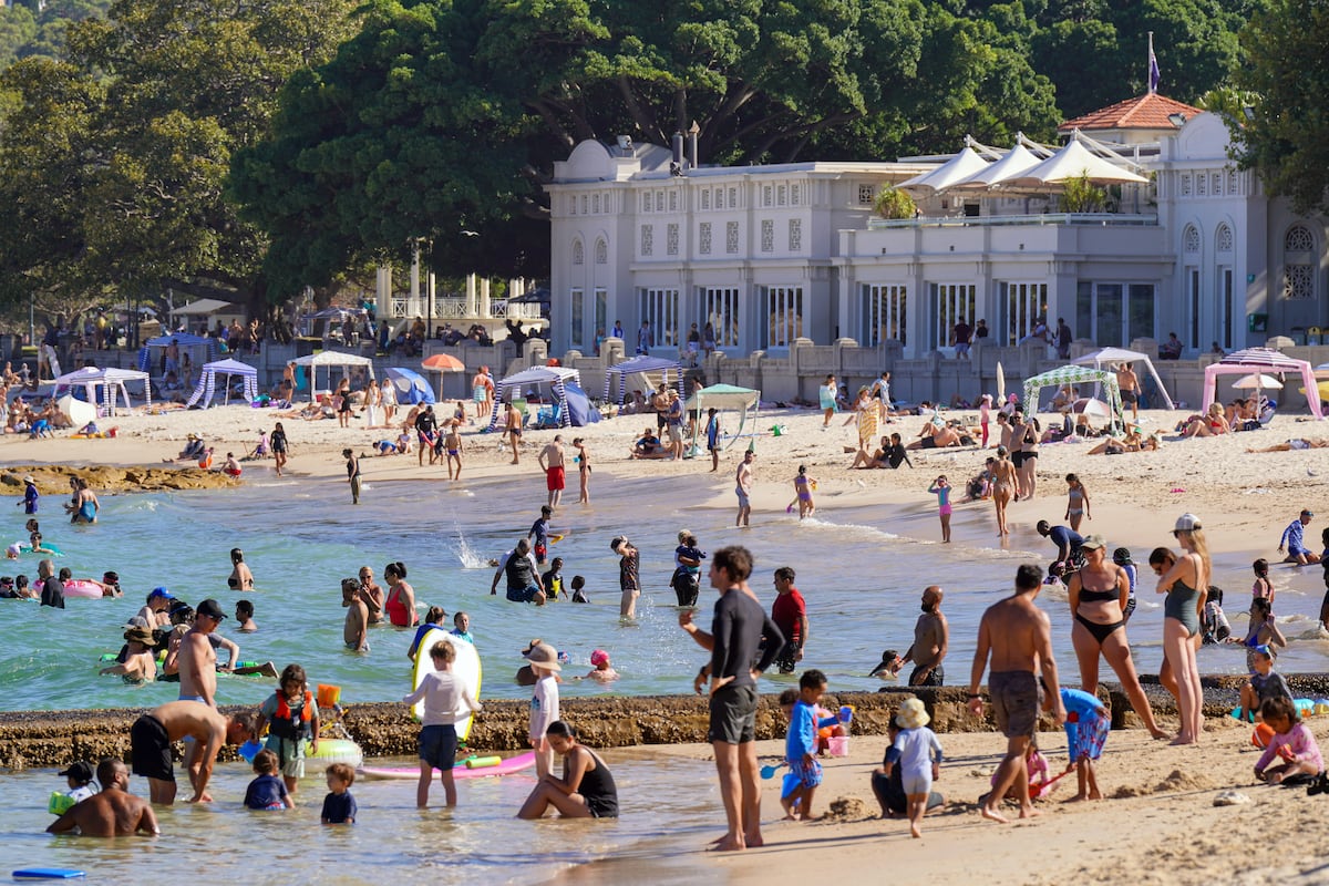 Las grietas de un verano sin redes sociales en Australia: padres que dicen que “ahora es peor” y adolescentes que están durmiendo mejor