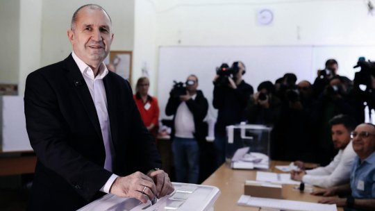 Coaliţia fostului preşedinte Rumen Radev a câştigat alegerile legislative din Bulgaria